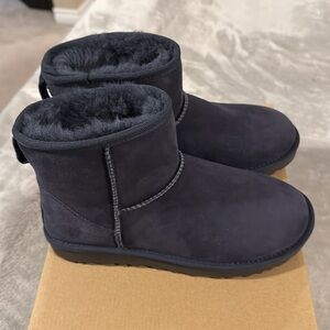 Authentic Women’s Classic Mini ll UGG boots